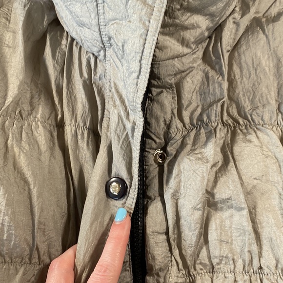 Pacific Trail • Silver 90s Kids Puffer with Removable Sleeves - Picture 5 of 12